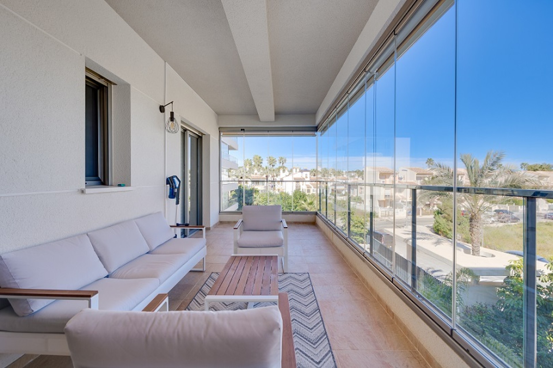 Resale - Apartment / flat - Orihuela - Villamartin
