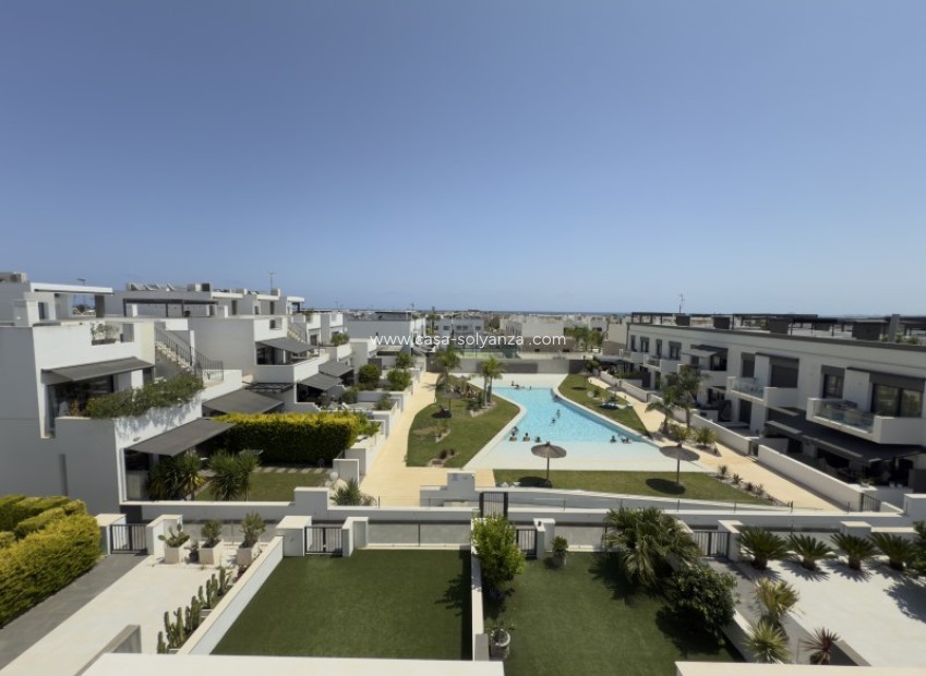 Resale - Apartment / flat - Pilar de la Horadada - Costa Blanca