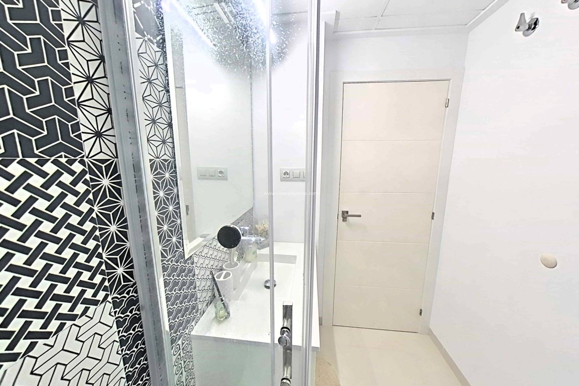 Resale - Apartment / flat - Pilar de la Horadada - La Torre De La Horadada