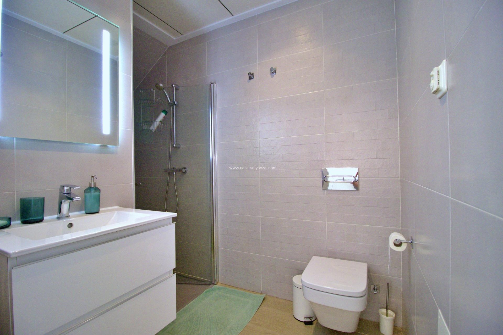 Resale - Apartment / flat - Pilar de la Horadada - Torre de Horadada
