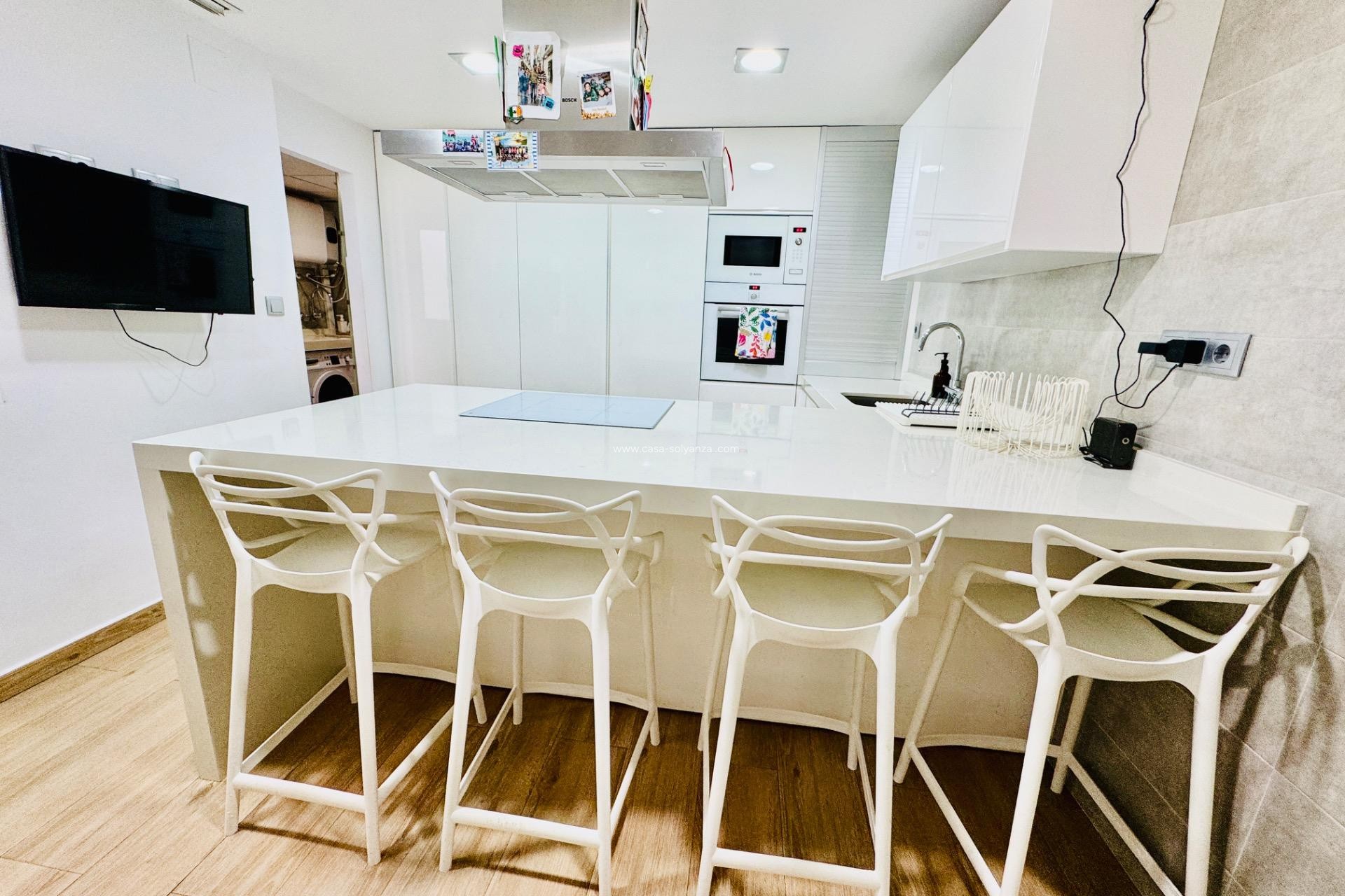 Resale - Apartment / flat - Pilar de la Horadada - Zona Pueblo
