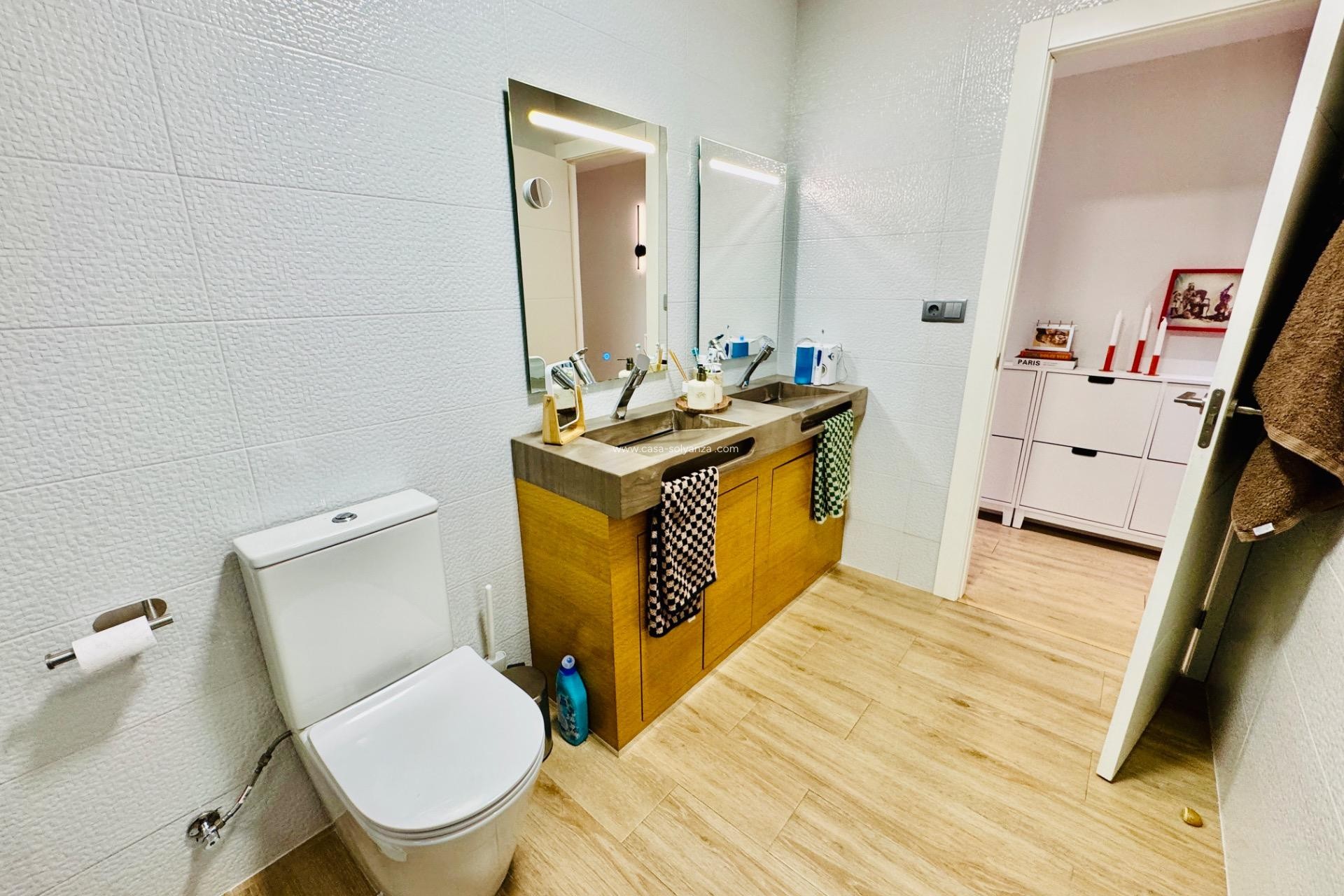Resale - Apartment / flat - Pilar de la Horadada - Zona Pueblo