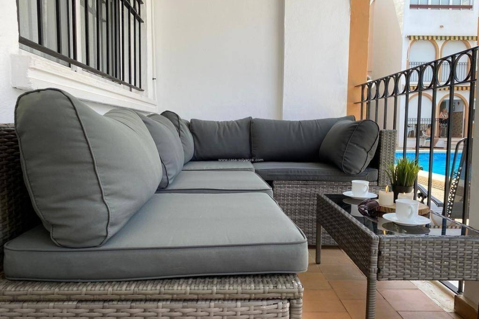 Resale - Apartment / flat - Playa De Los Naufragos - Costa Blanca