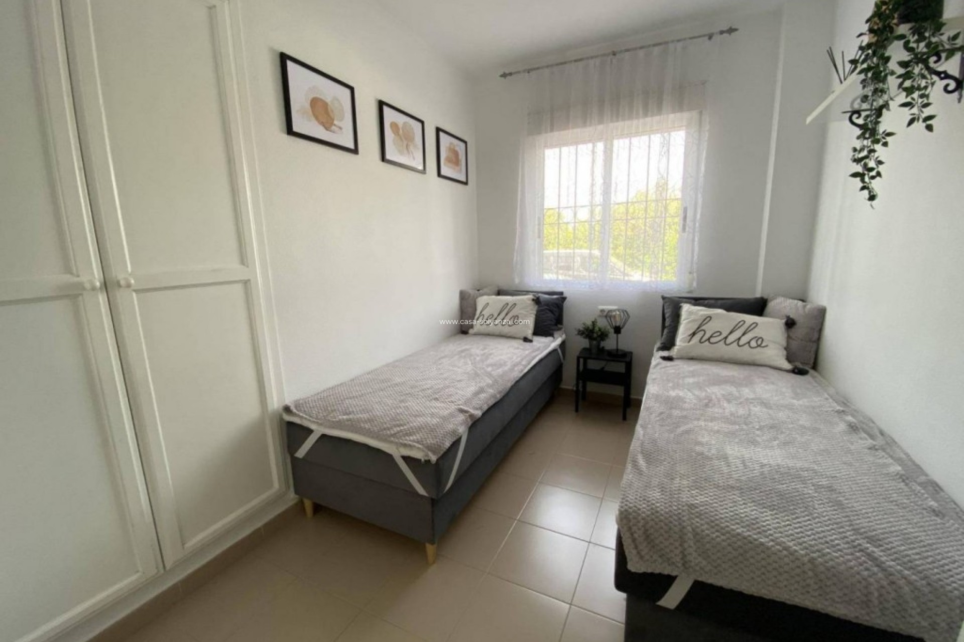 Resale - Apartment / flat - Playa De Los Naufragos - Costa Blanca