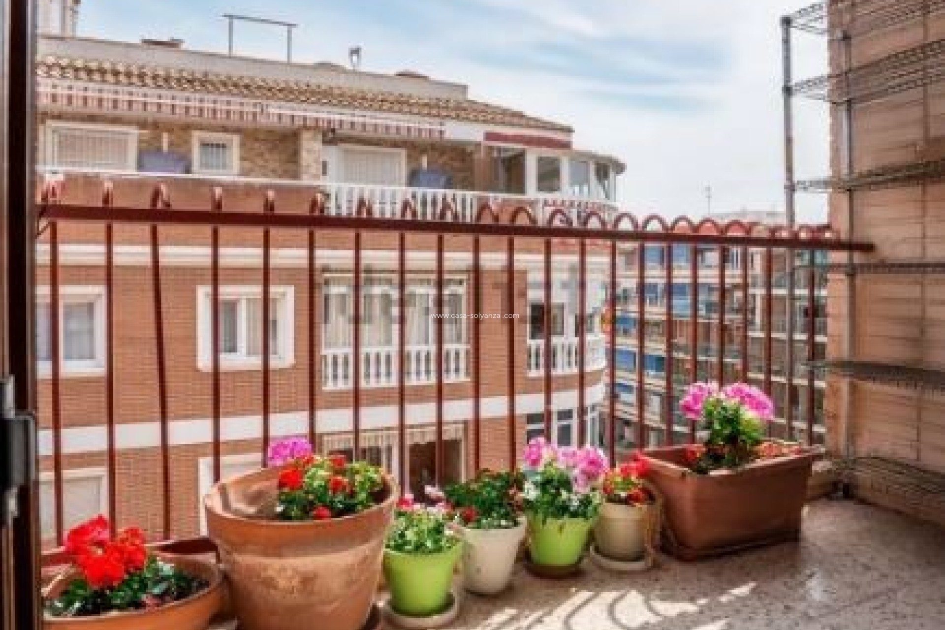 Resale - Apartment / flat - Playa Del Acequion - Costa Blanca