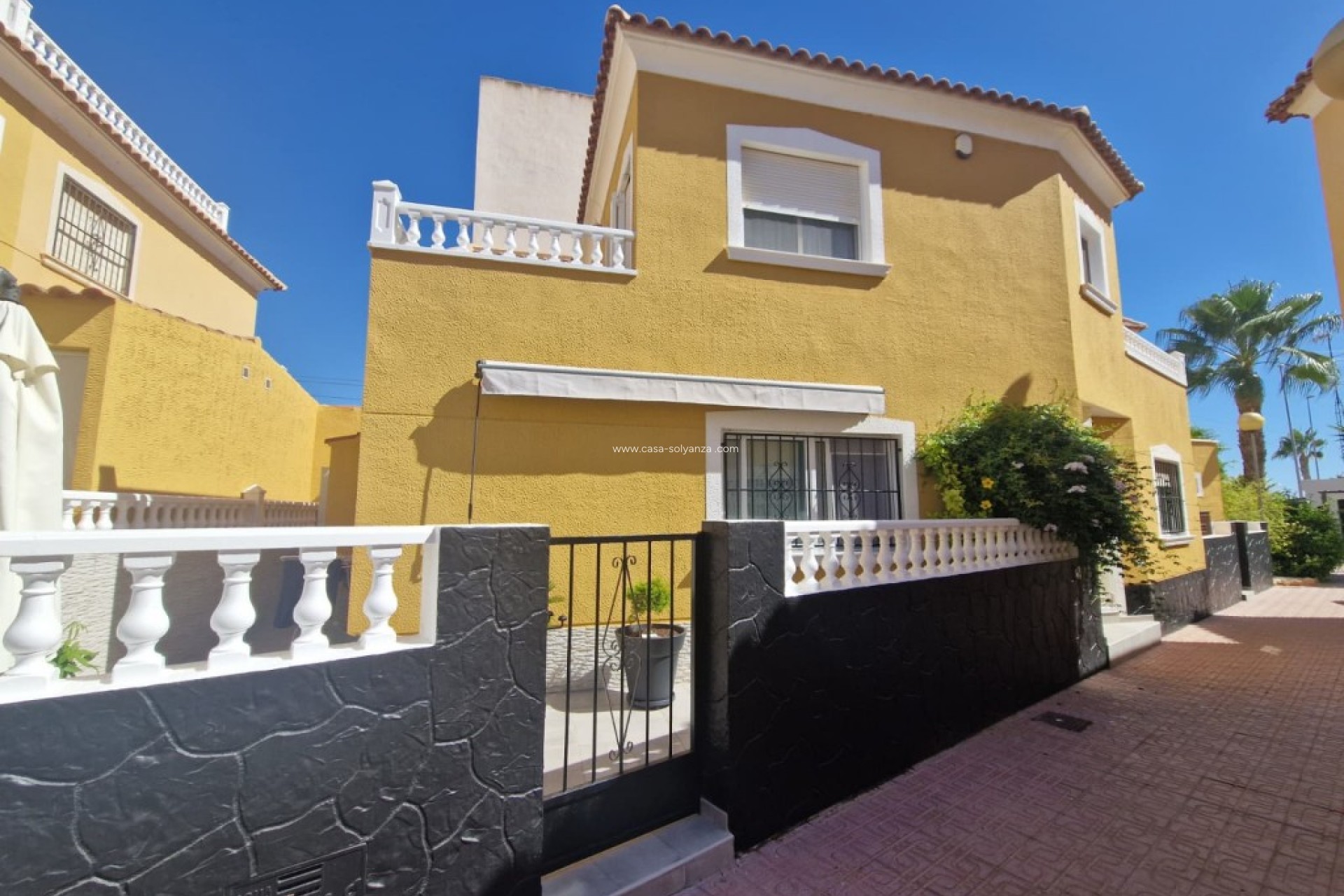 Resale - Apartment / flat - Playa Flamenca - Costa Blanca