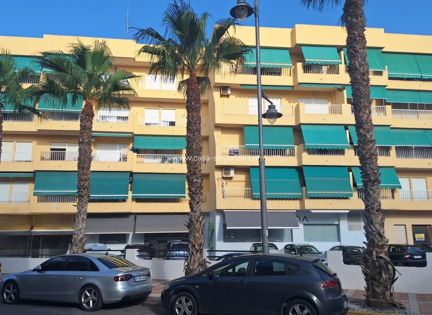 Resale - Apartment / flat - Puerto de Mazarron - Centro