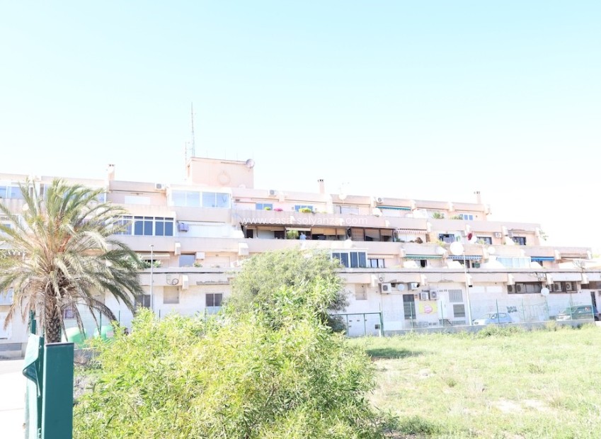 Resale - Apartment / flat - Punta Prima - Costa Blanca