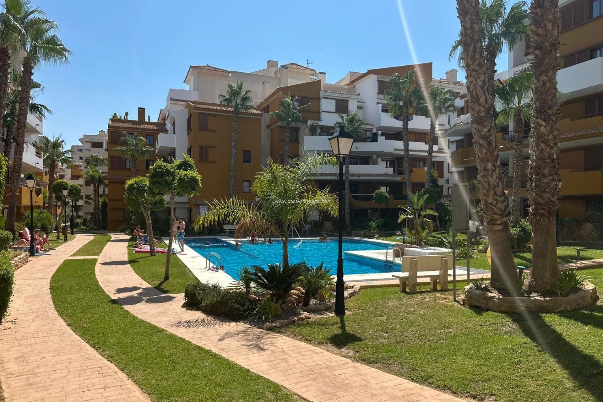 Resale - Apartment / flat - Punta Prima - Costa Blanca