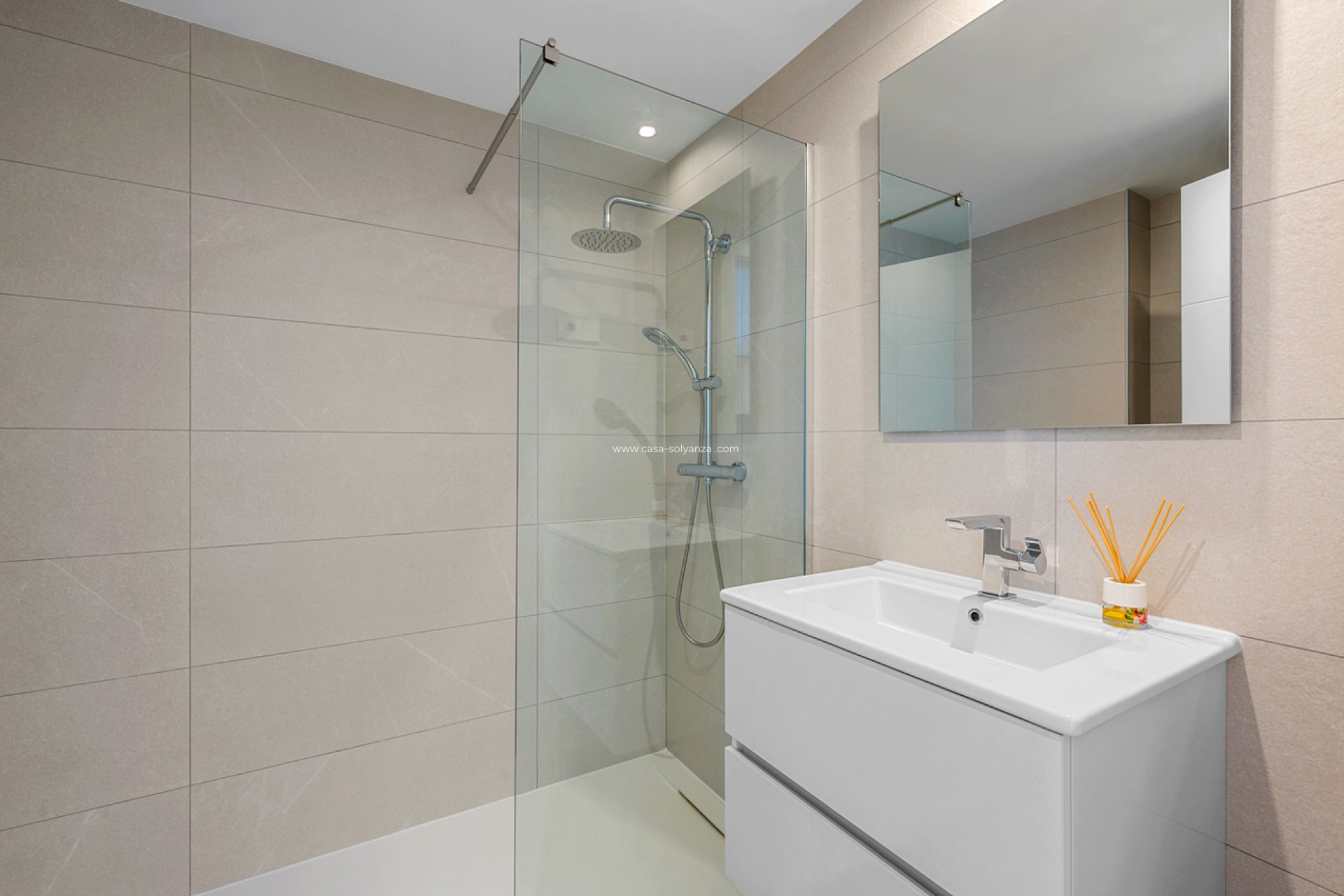 Resale - Apartment / flat - Punta Prima - Costa Blanca