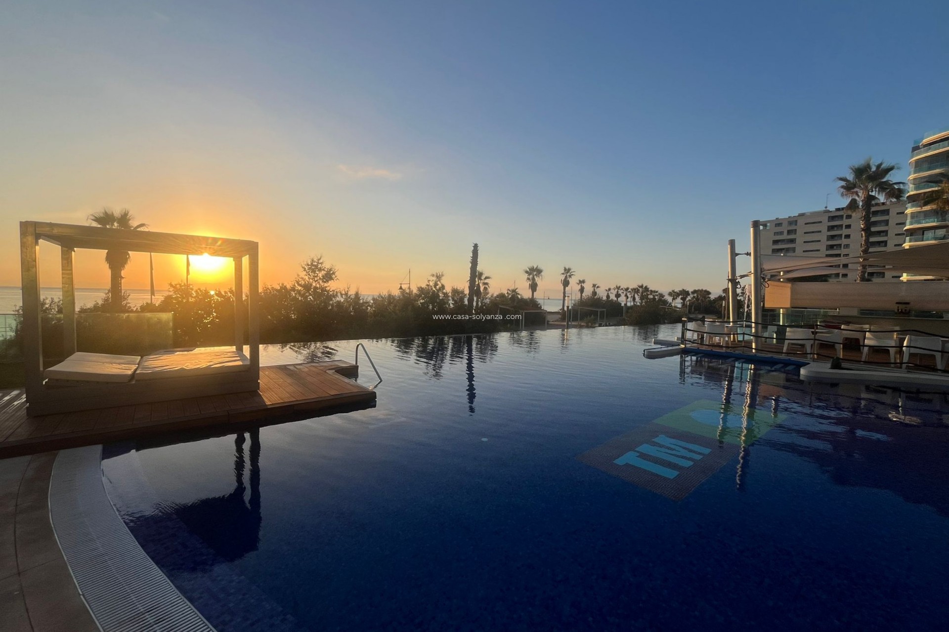 Resale - Apartment / flat - Punta Prima - Costa Blanca