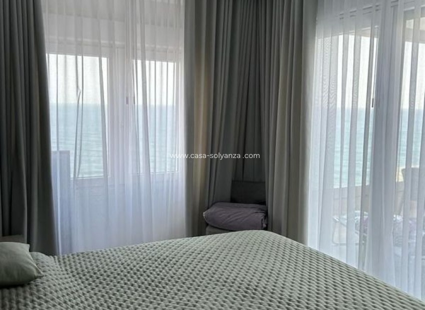 Resale - Apartment / flat - Punta Prima - Costa Blanca