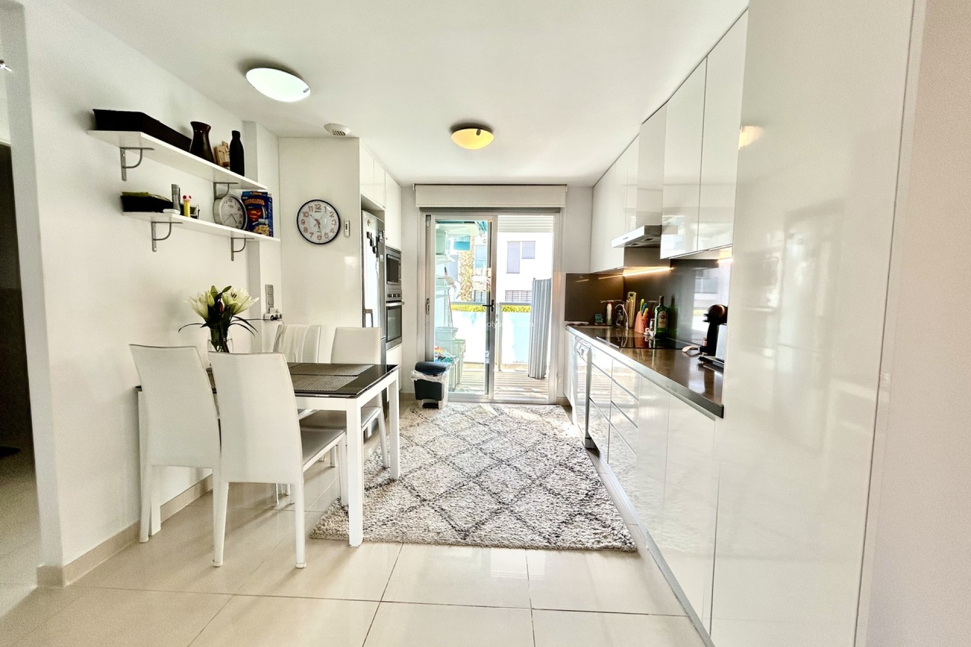 Resale - Apartment / flat - Punta Prima - Costa Blanca