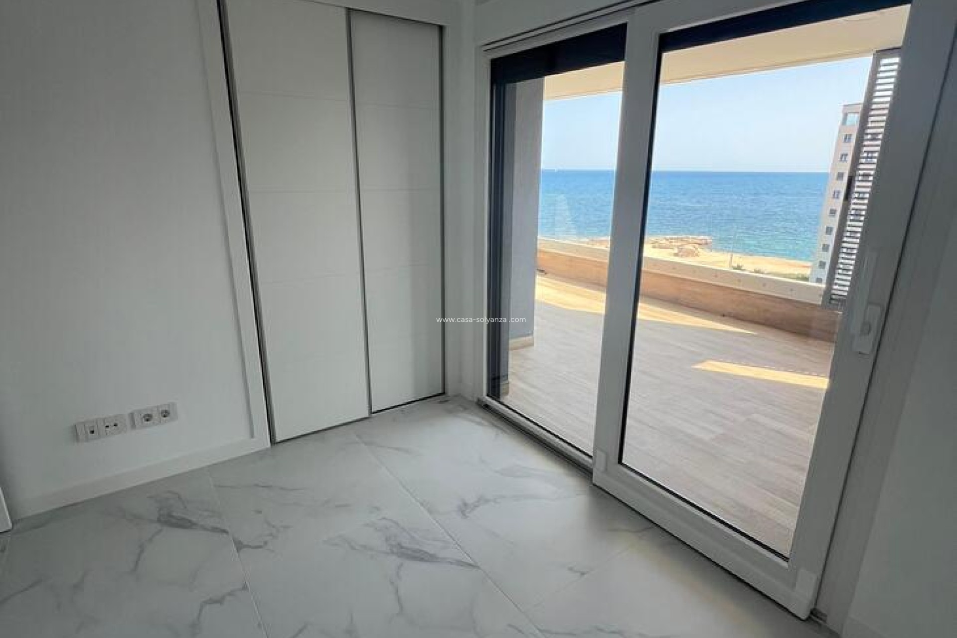 Resale - Apartment / flat - Punta Prima - Orihuela Costa