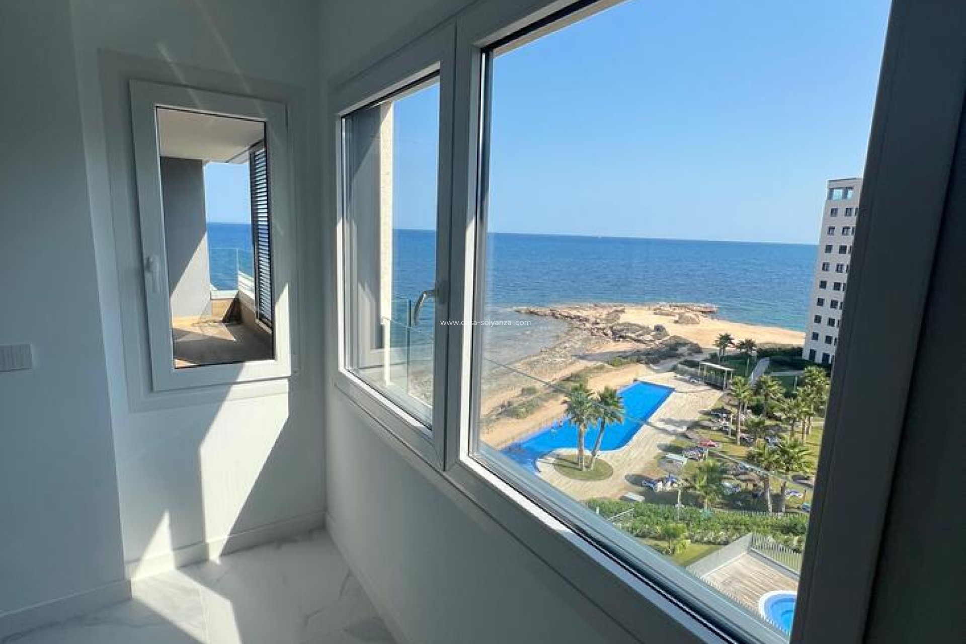 Resale - Apartment / flat - Punta Prima - Orihuela Costa