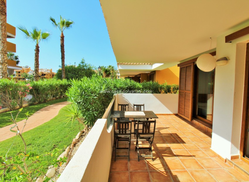 Resale - Apartment / flat - Punta Prima