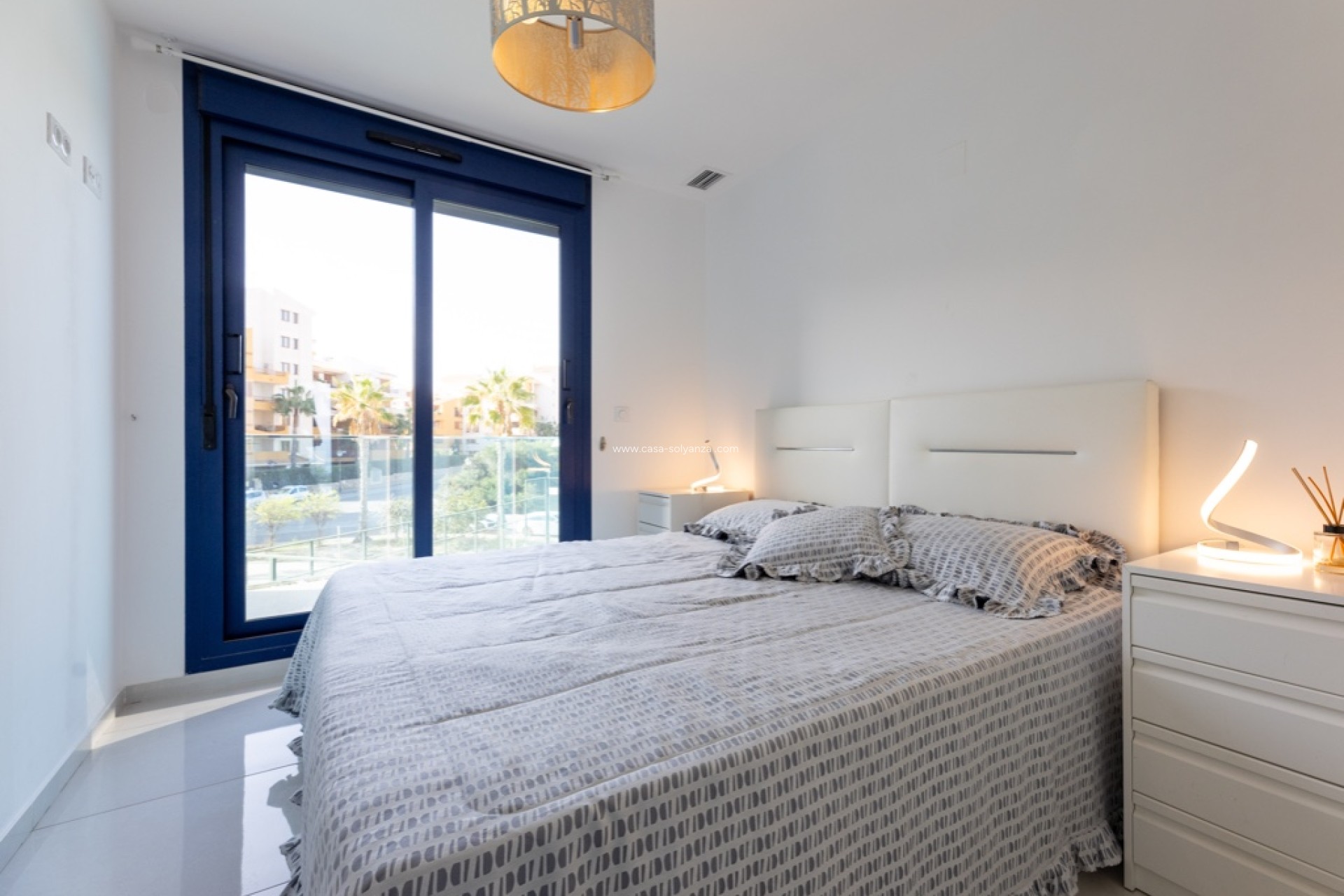 Resale - Apartment / flat - Punta Prima