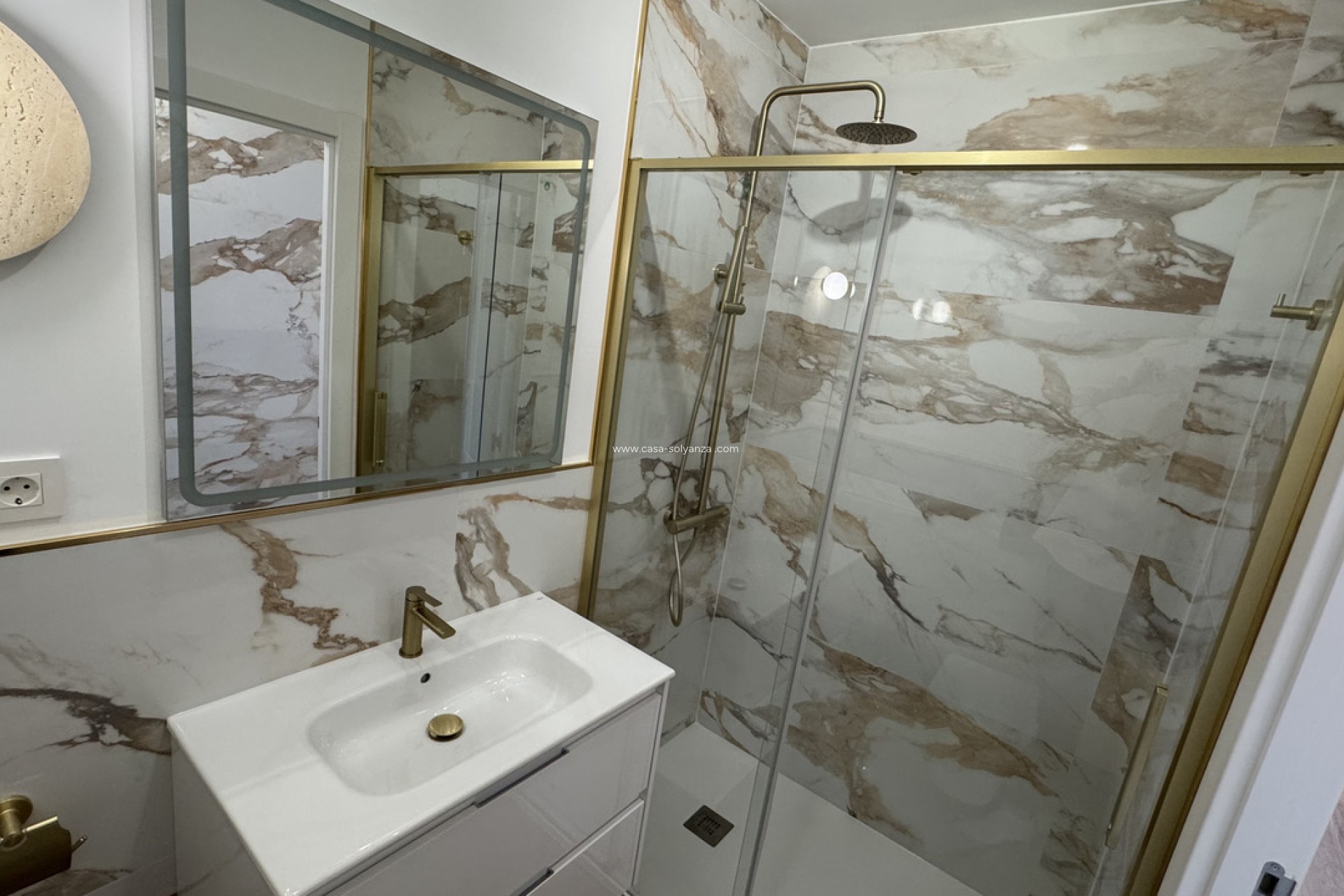 Resale - Apartment / flat - Punta Prima