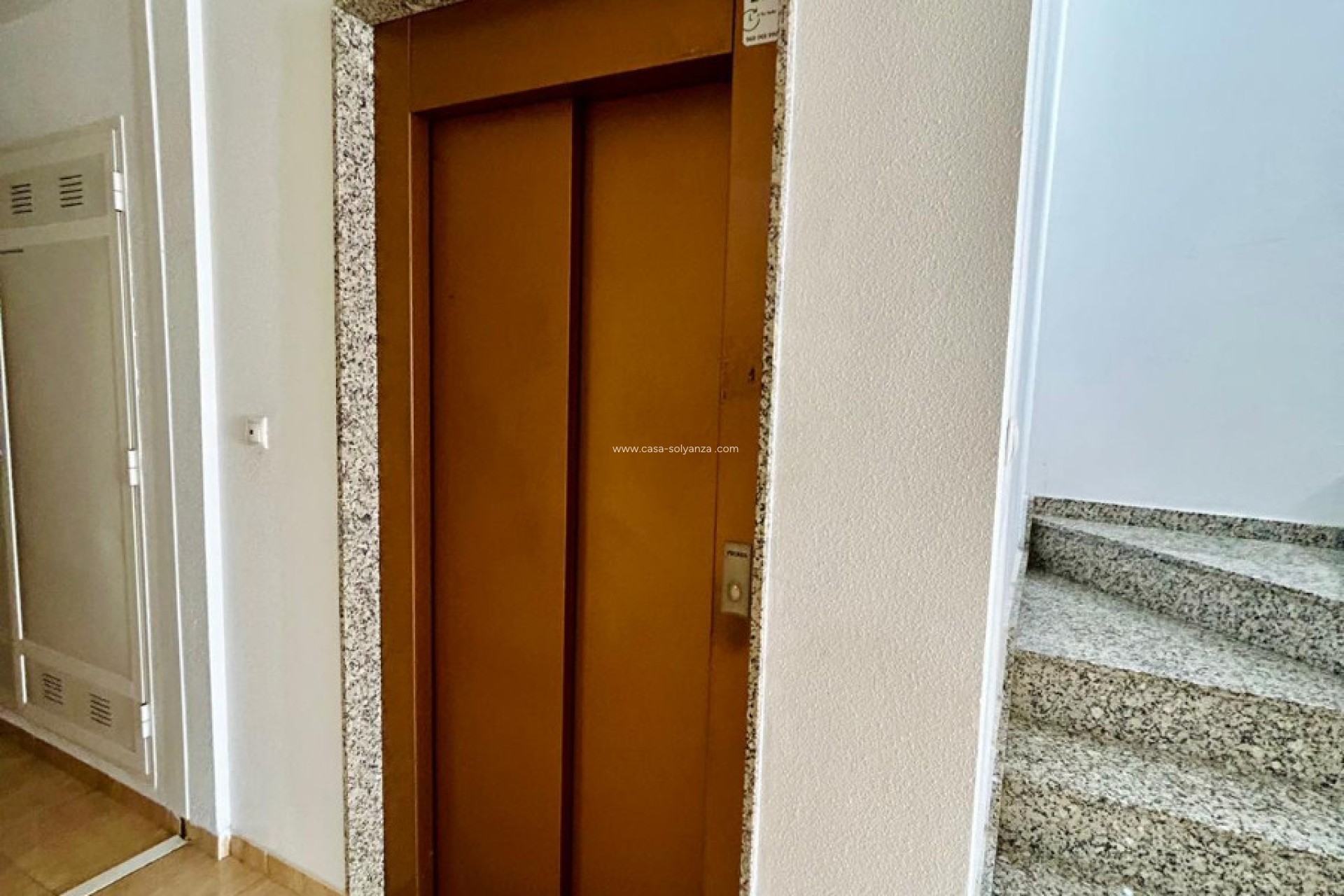 Resale - Apartment / flat - San Isidro - Inland