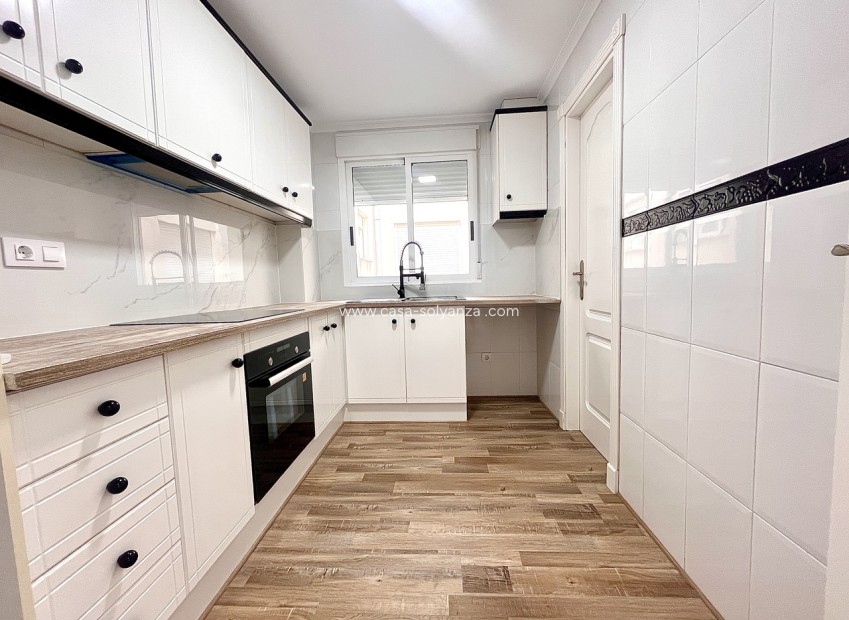 Resale - Apartment / flat - San Miguel de Salinas - Inland