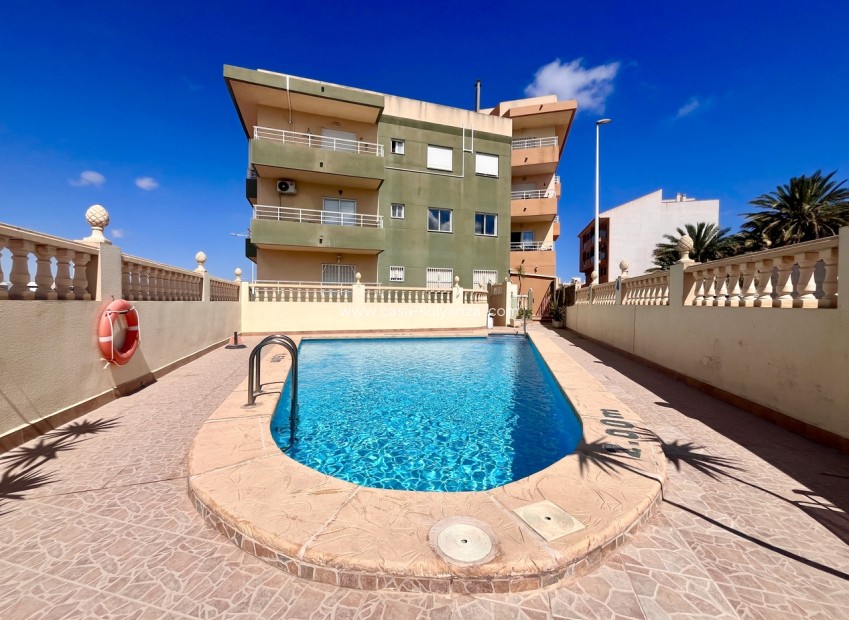 Resale - Apartment / flat - San Miguel de Salinas - Inland