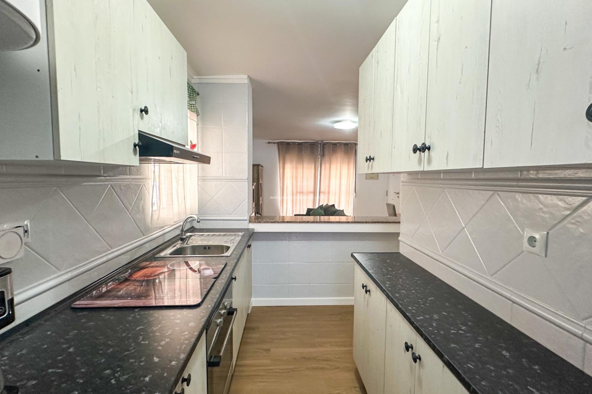 Resale - Apartment / flat - San Miguel de Salinas - Las Filipinas