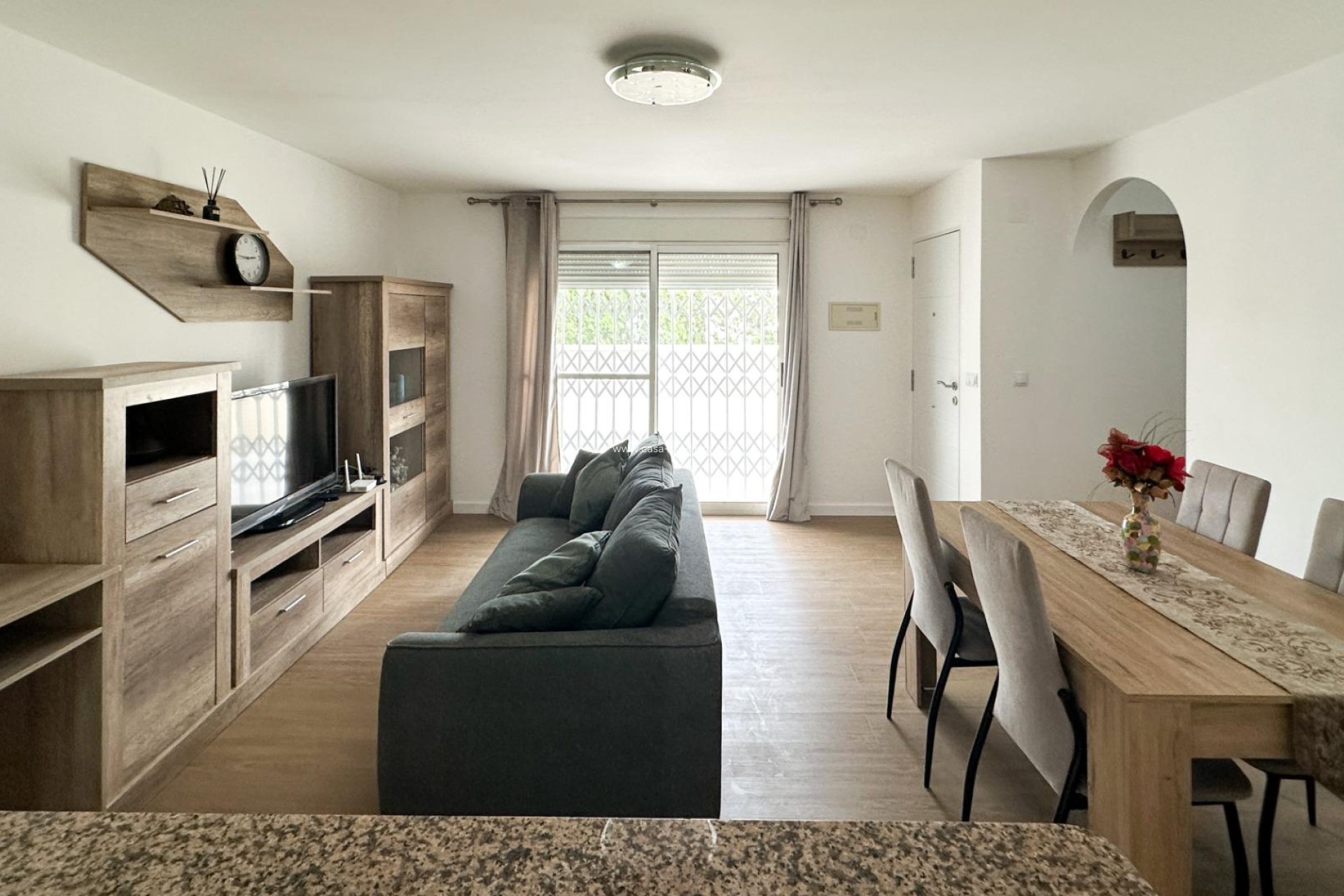 Resale - Apartment / flat - San Miguel de Salinas - Las Filipinas