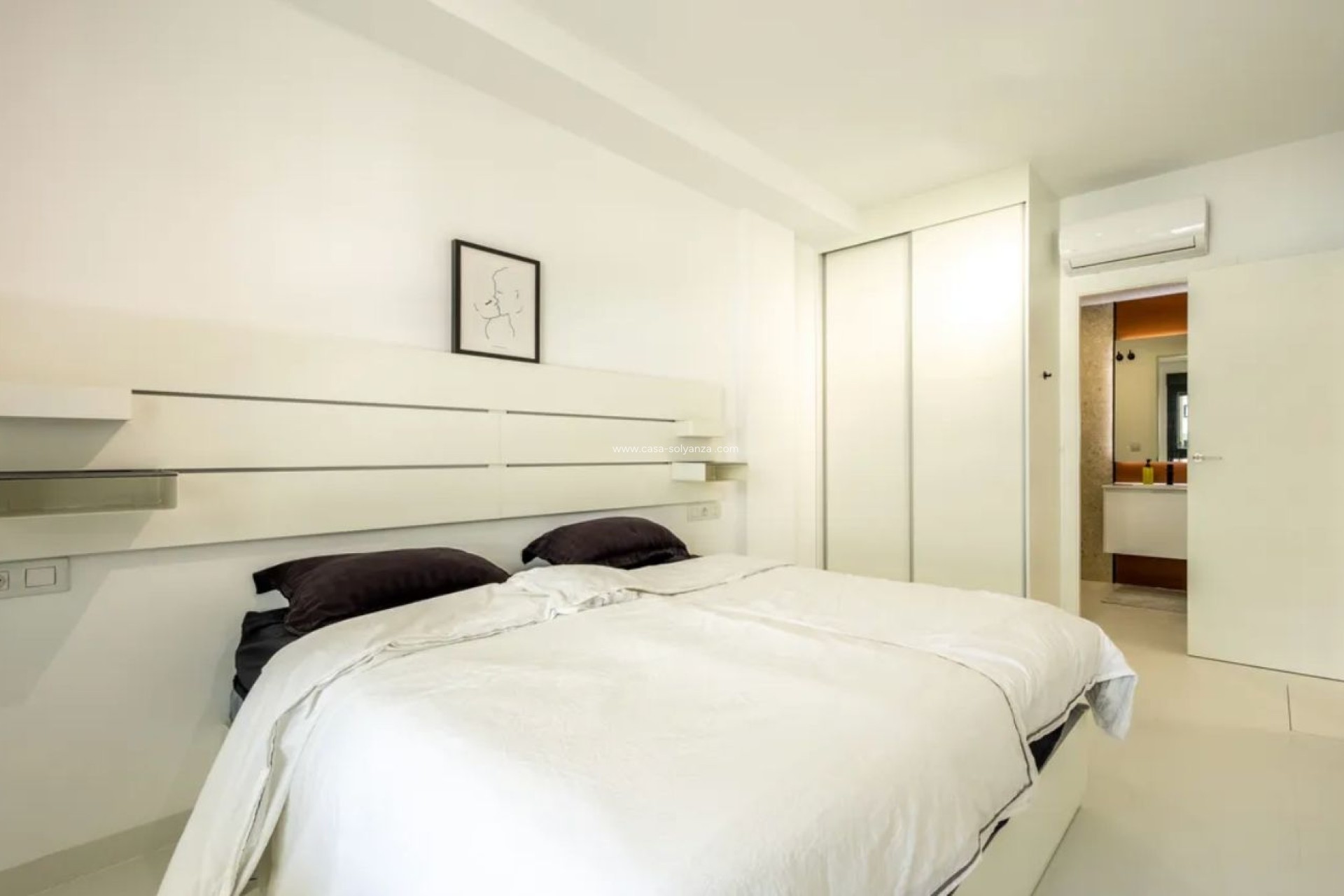 Resale - Apartment / flat - San Miguel de Salinas