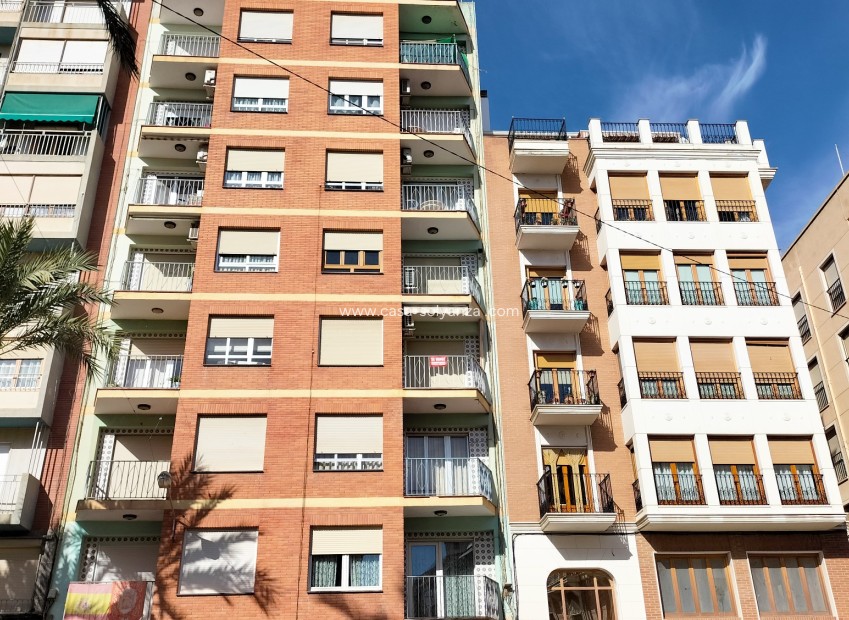 Resale - Apartment / flat - Sax - Inland