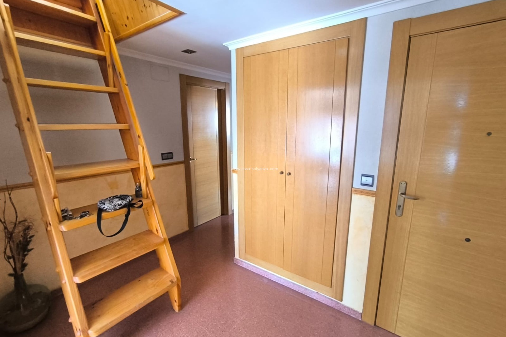 Resale - Apartment / flat - Sax - Inland