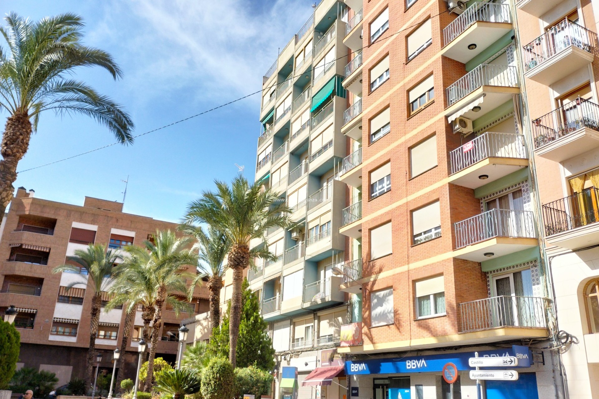 Resale - Apartment / flat - Sax - Inland