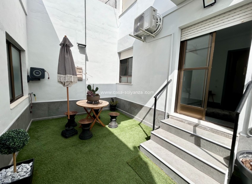 Resale - Apartment / flat - Torremendo - Costa Blanca