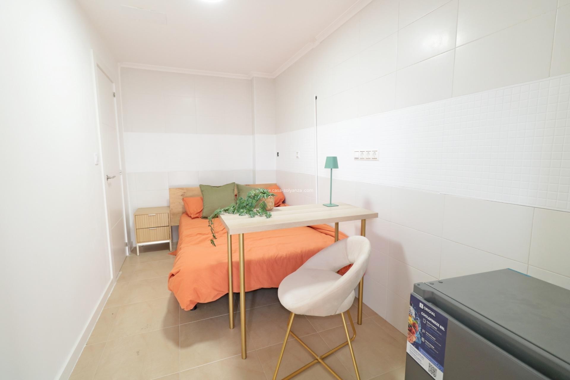 Resale - Apartment / flat - Torrevieja - Acequion