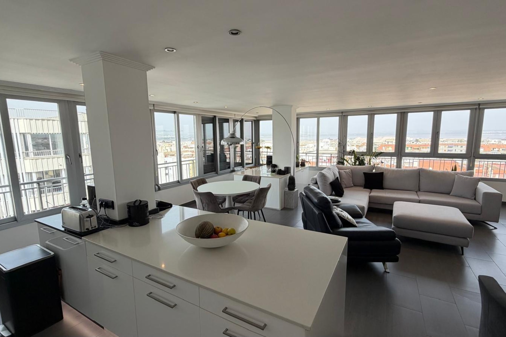 Resale - Apartment / flat - Torrevieja - Acequion