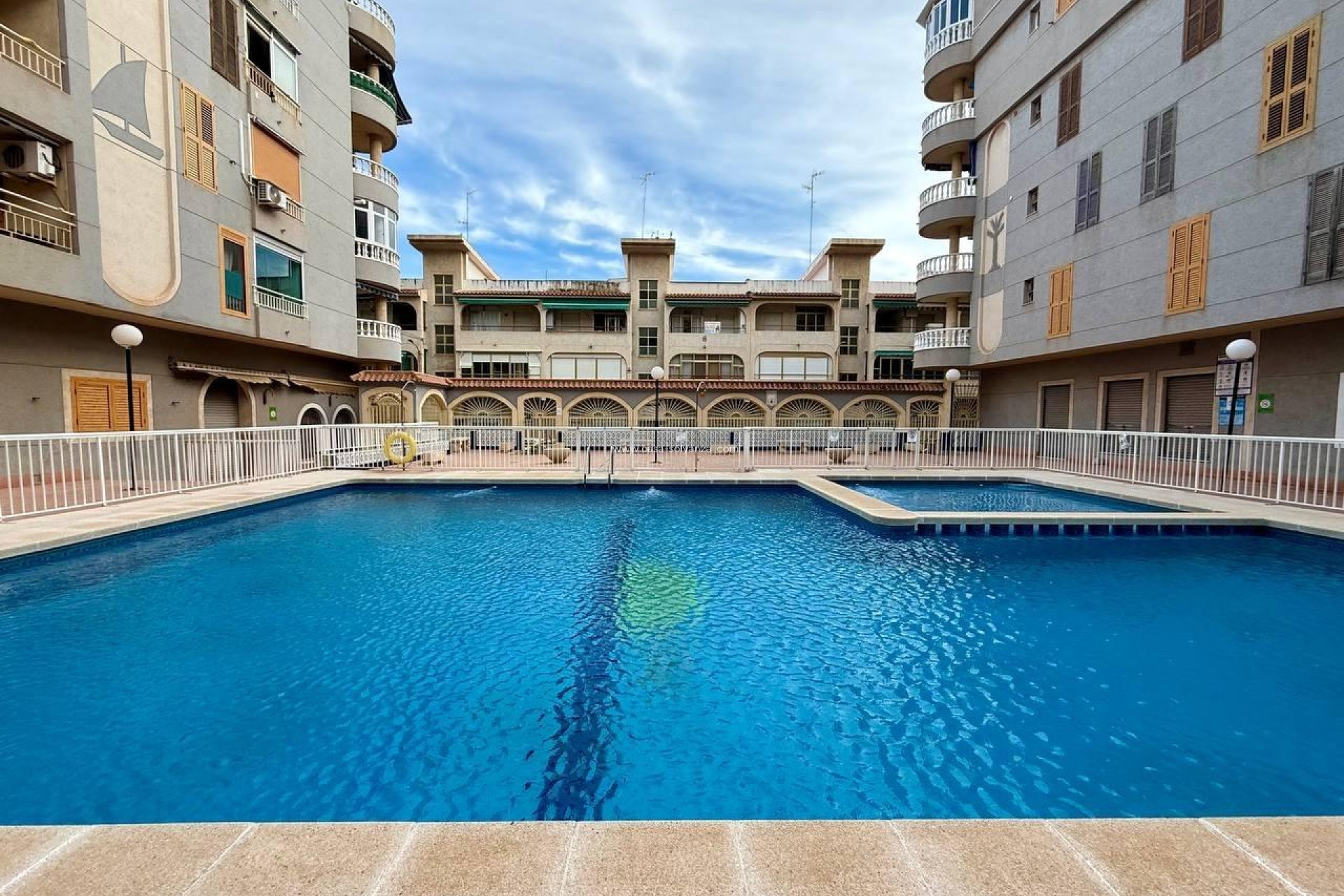 Resale - Apartment / flat - Torrevieja - Acequion