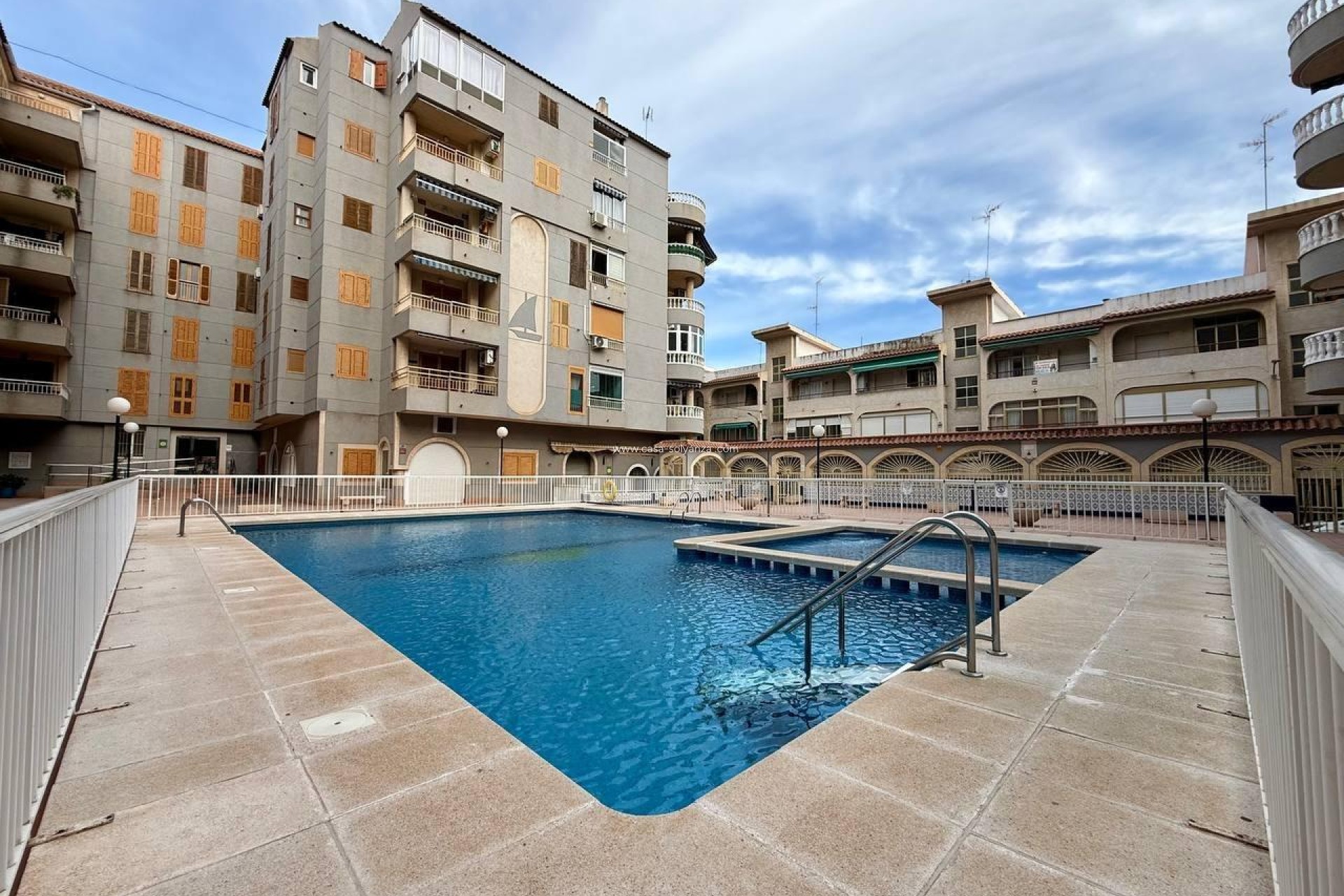 Resale - Apartment / flat - Torrevieja - Acequion