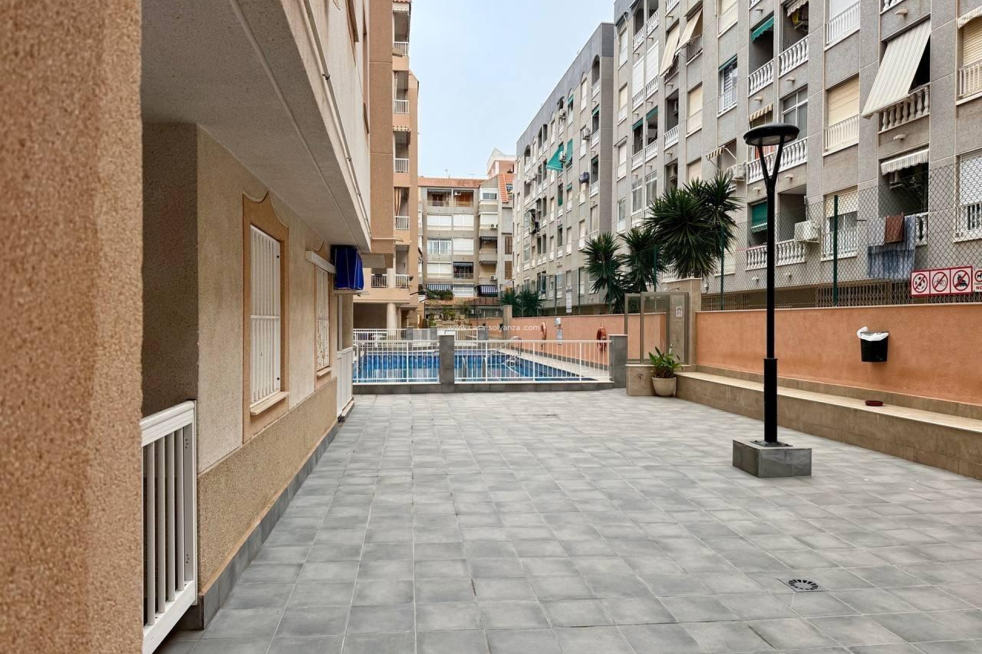 Resale - Apartment / flat - Torrevieja - Acequion