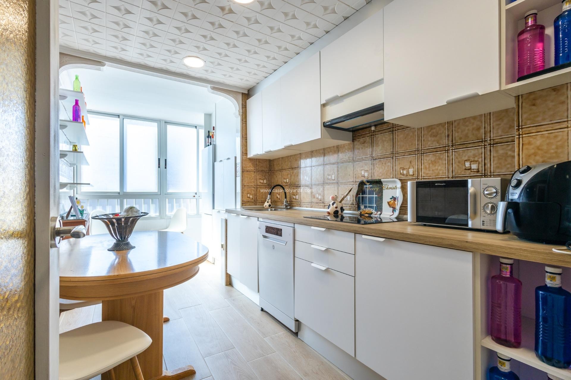 Resale - Apartment / flat - Torrevieja - Acequion