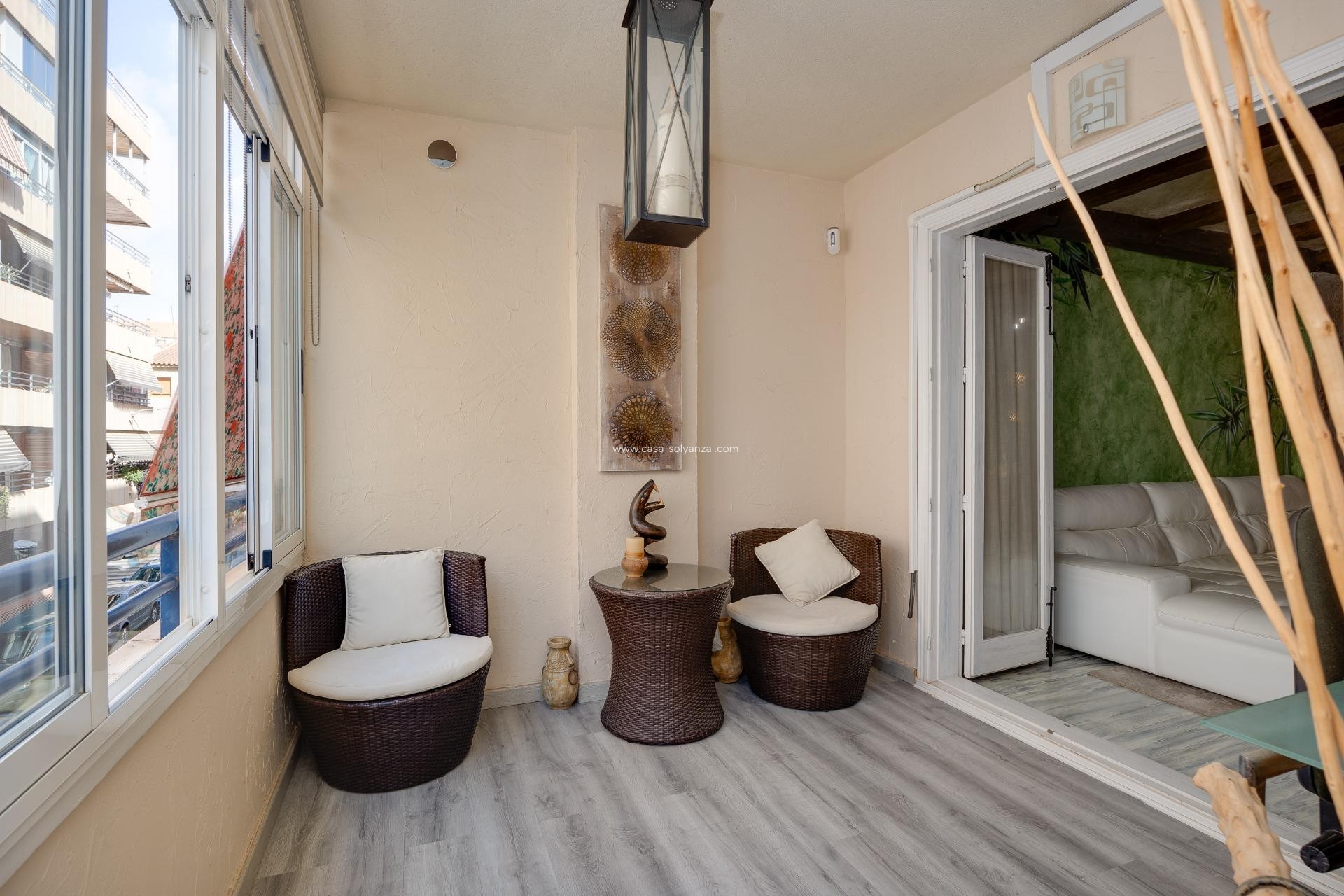 Resale - Apartment / flat - Torrevieja - Acequion