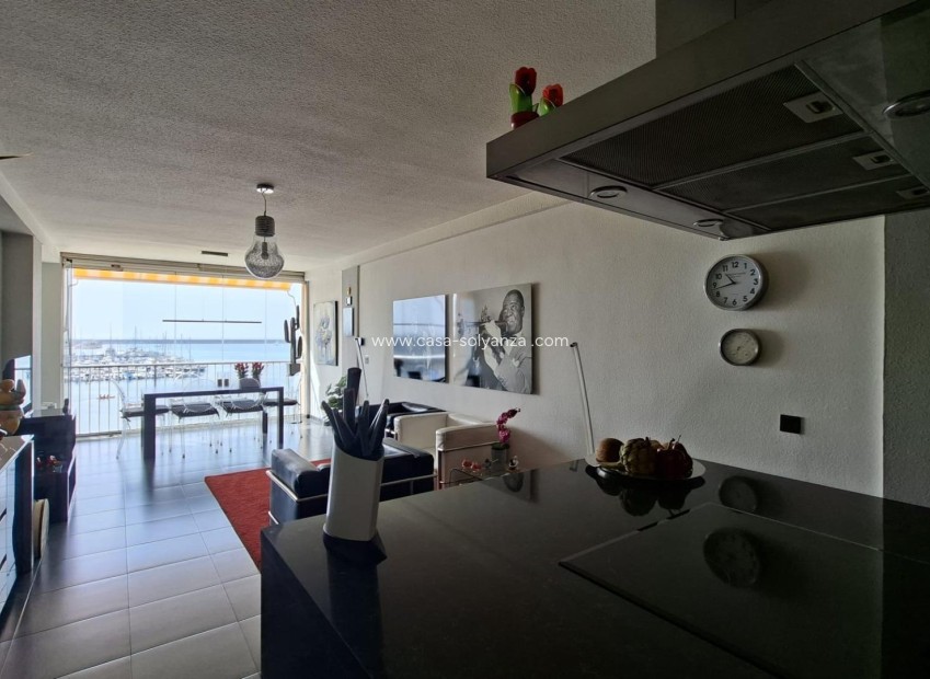 Resale - Apartment / flat - Torrevieja - Acequion