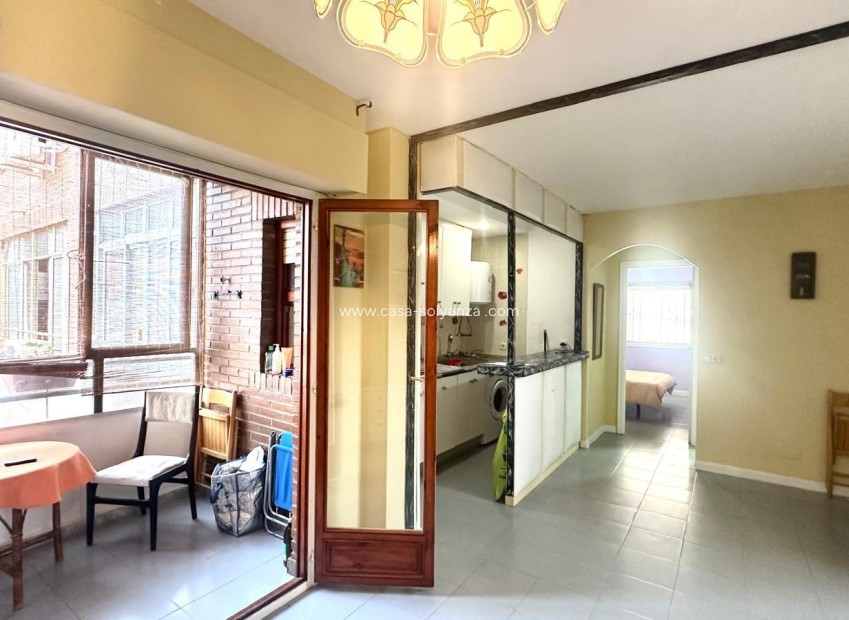Resale - Apartment / flat - Torrevieja - Acequion