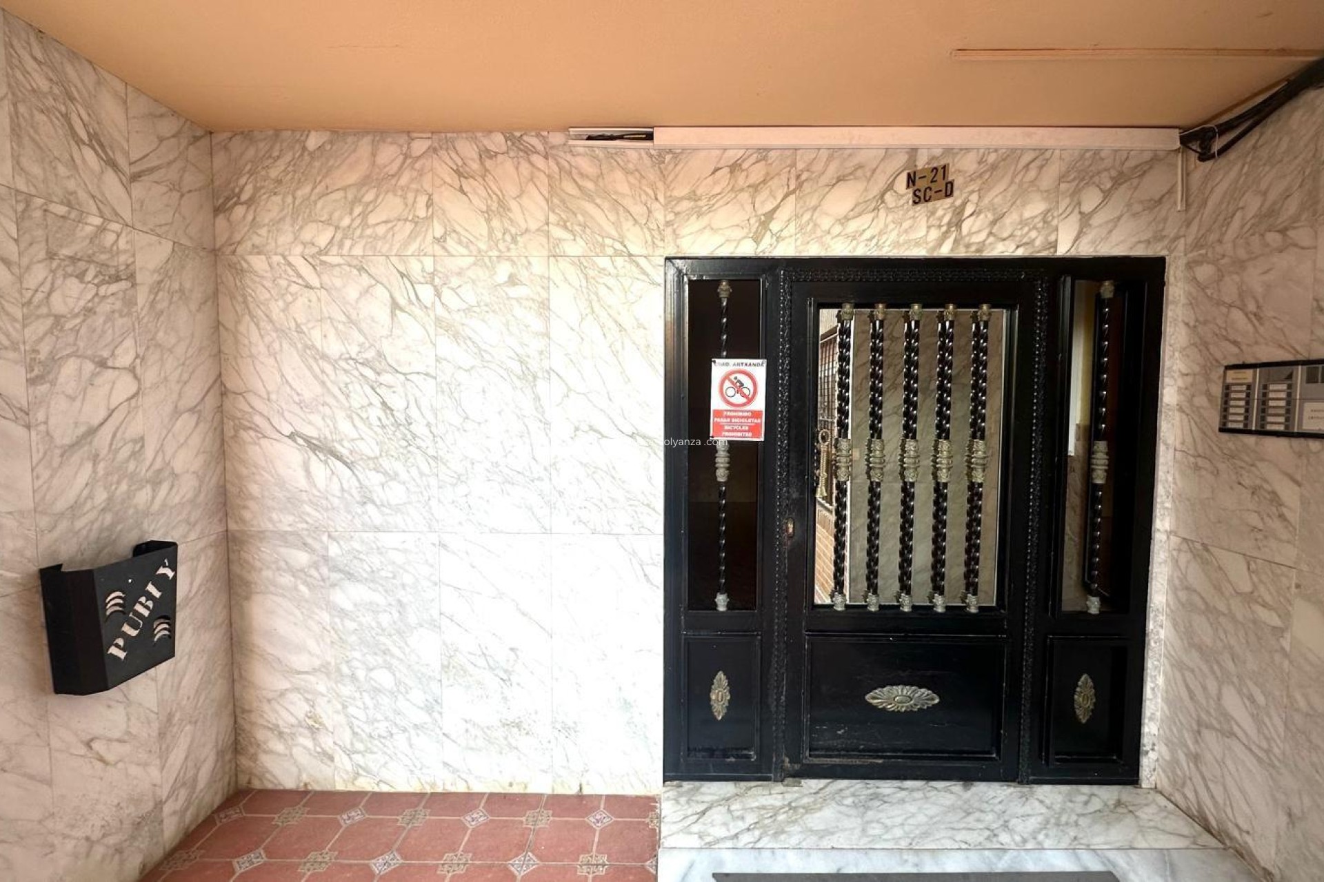 Resale - Apartment / flat - Torrevieja - Acequion