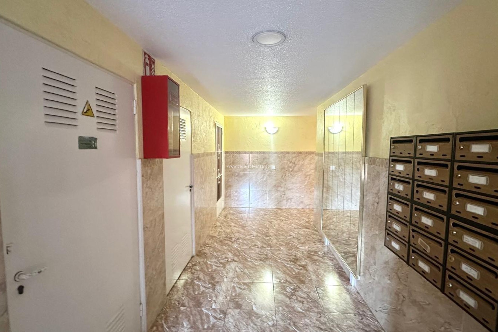 Resale - Apartment / flat - Torrevieja - Acequion
