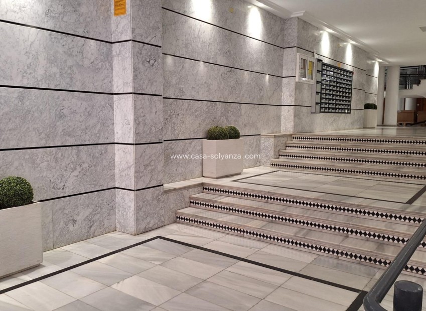 Resale - Apartment / flat - Torrevieja - Acequion