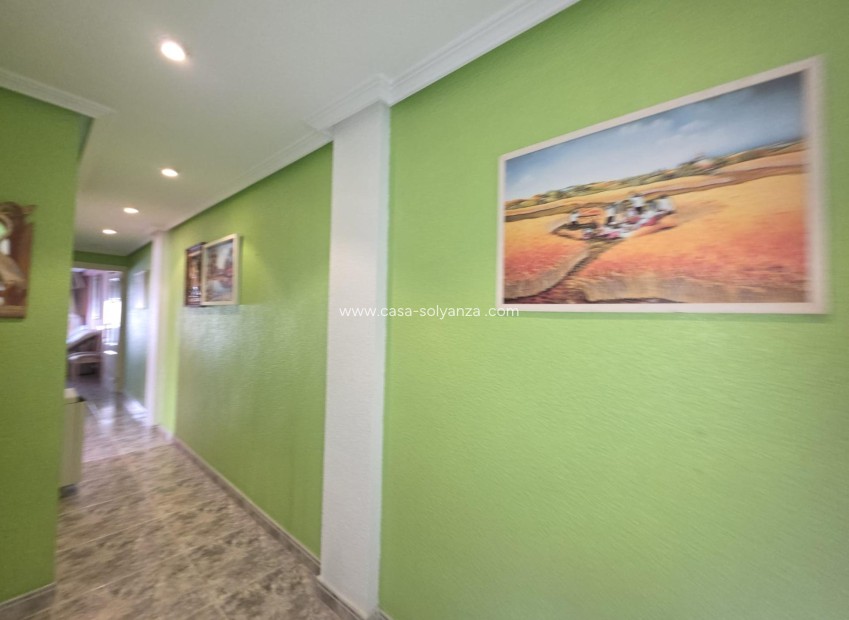 Resale - Apartment / flat - Torrevieja - Acequion