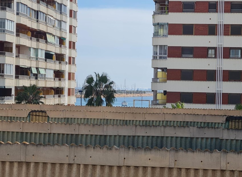 Resale - Apartment / flat - Torrevieja - Acequion
