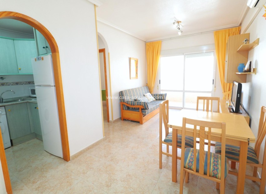 Resale - Apartment / flat - Torrevieja - Acequion