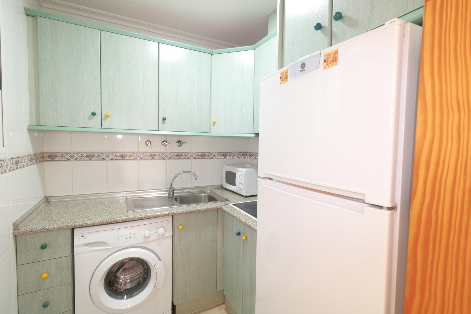 Resale - Apartment / flat - Torrevieja - Acequion