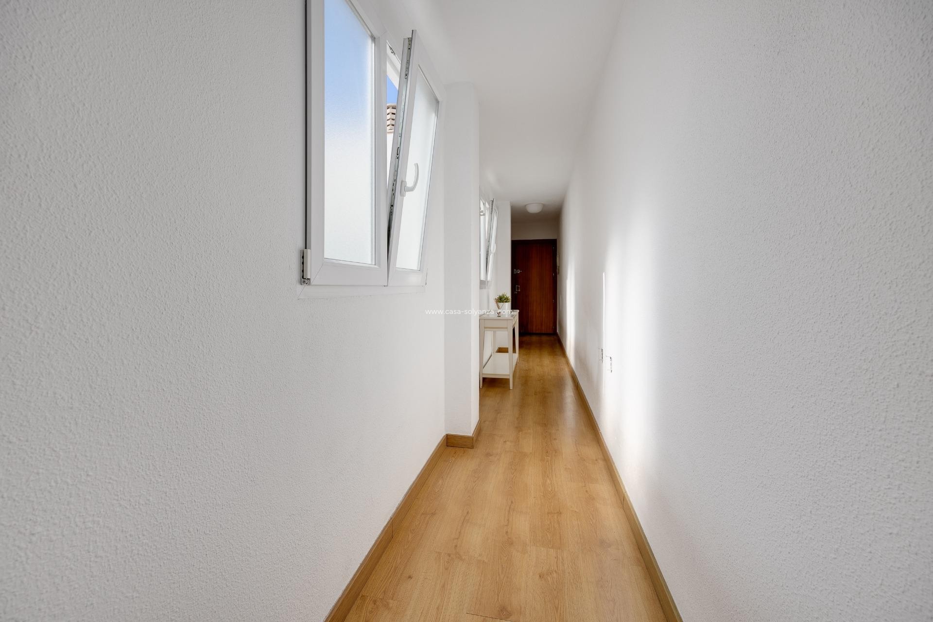 Resale - Apartment / flat - Torrevieja - Acequion