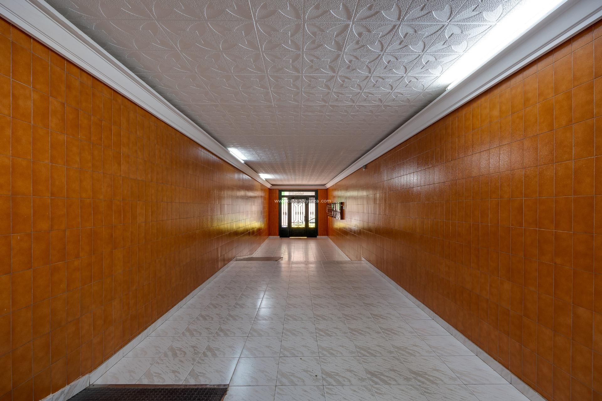 Resale - Apartment / flat - Torrevieja - Acequion